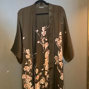 Kim+Ono 100% Silk Full Length Robe